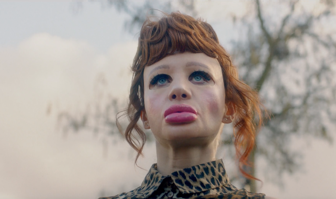 Sandy_Mask_Still_lower